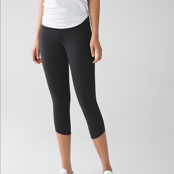lululemon athletica Pants - Lululemon beyond boundaries crop